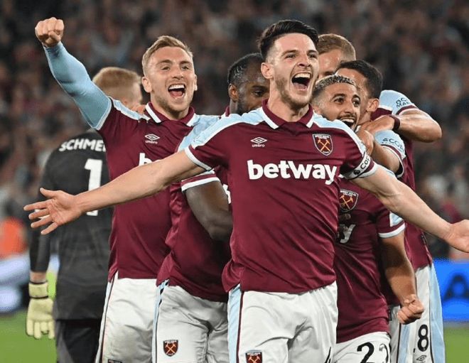 苏超奖杯由徐州企业使用3D打印打造，使用航天级钛合金